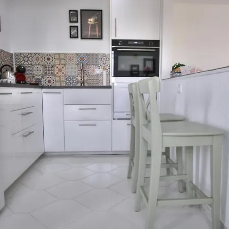 18 Monte B, Miraflores, 2 Pools, Peaceful Views